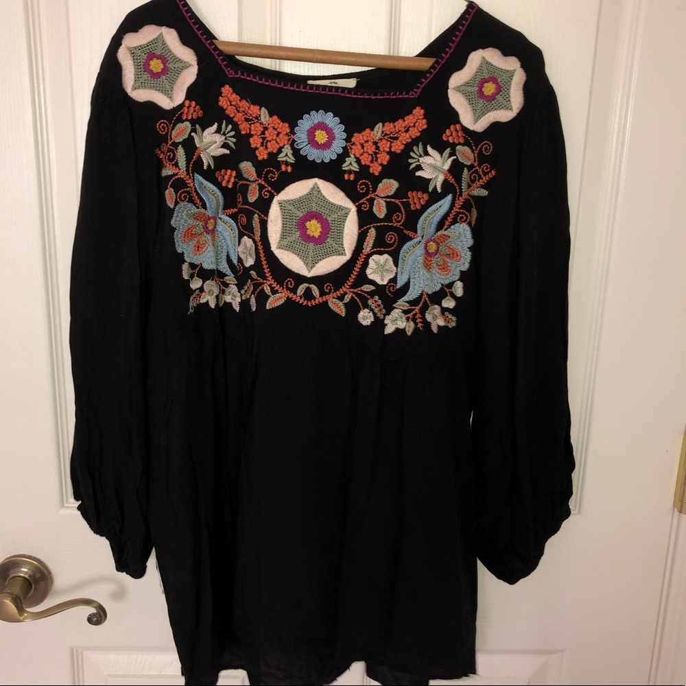 Entro Embroidered Babydoll Top